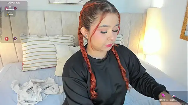 Atenea cuteee online show from April 18, 12:09 pm