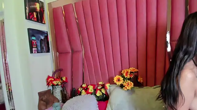 Prety Nany online show from April 3, 1:20 pm