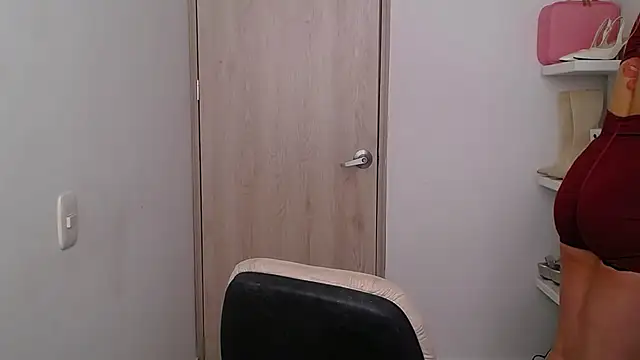 Barbie girl 69 online show from July 10, 7:38 pm