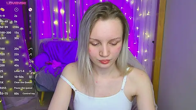 Beatrica Klein online show from January 1, 7:53 pm