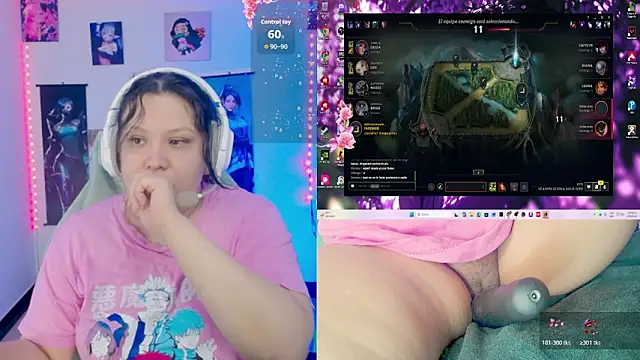 Snapshot of crystal7u7 chatting on June 11, 11:58 pm crystal7u7 online show from June 11, 11:58 pm