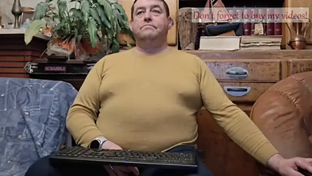 Snapshot of sympatrique chatting on November 23, 4:07 pm sympatrique online show from November 23, 4:07 pm