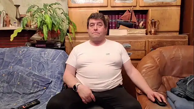 Snapshot of sympatrique chatting on January 18, 5:28 pm sympatrique online show from January 18, 5:28 pm