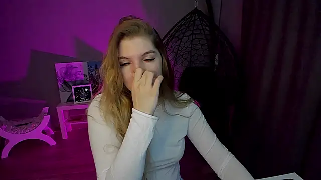 lily williamss online show from February 3, 12:20 am