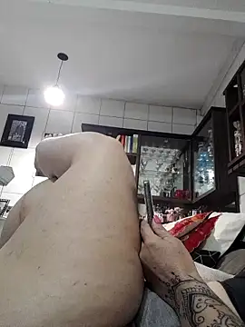 marcialoira online show from October 31, 11:39 pm