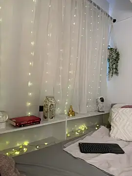Snapshot of Amelia_Rouse chatting on July 21, 7:49 pm Amelia Rouse online show from July 21, 7:49 pm