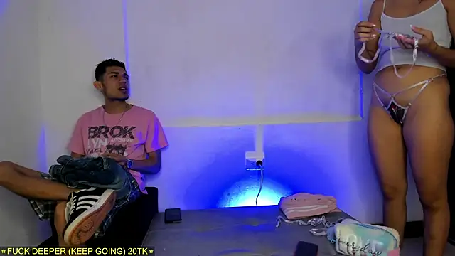 Threesome-no-mercy online show from February 16, 7:32 pm