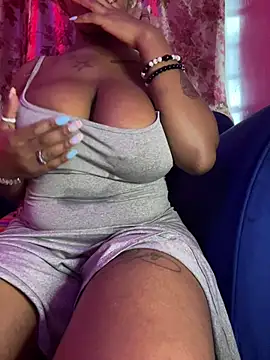 Cherrytowild online show from April 16, 12:17 pm