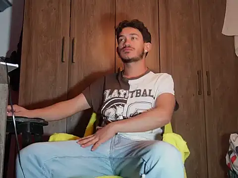 FelipheLive online show from February 25, 6:34 am