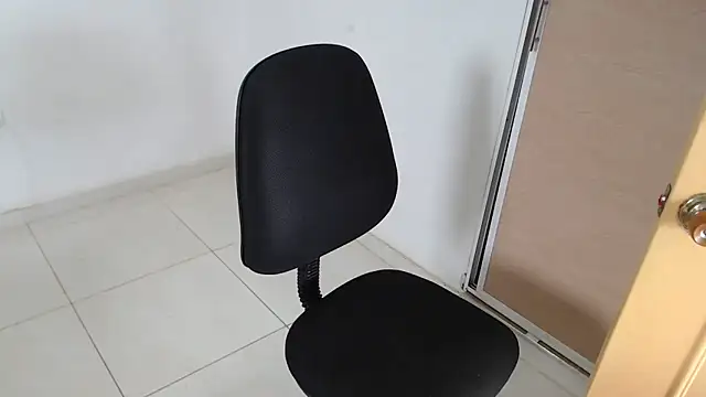 Snapshot of Aliciaheart chatting on February 6, 8:12 pm Aliciaheart online show from February 6, 8:12 pm