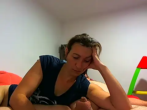 Kassandra mike online show from December 4, 7:39 am