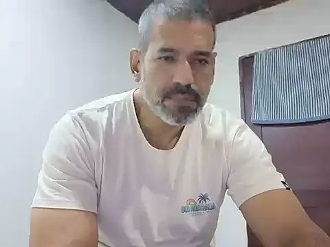 Snapshot of jackbigcock11 chatting on June 27, 2:05 am jackbigcock11 online show from June 27, 2:05 am