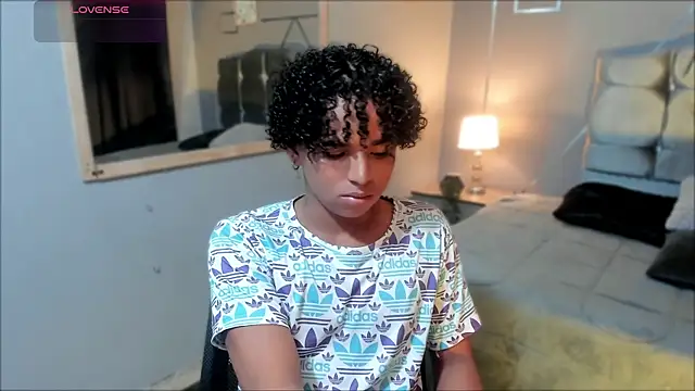 Noah Smith04 online show from November 28, 12:08 pm