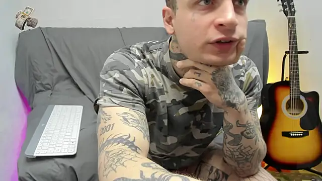 layneinchains online show from February 8, 7:56 am