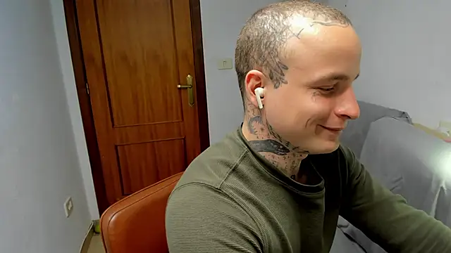 layneinchains online show from April 4, 2:36 pm