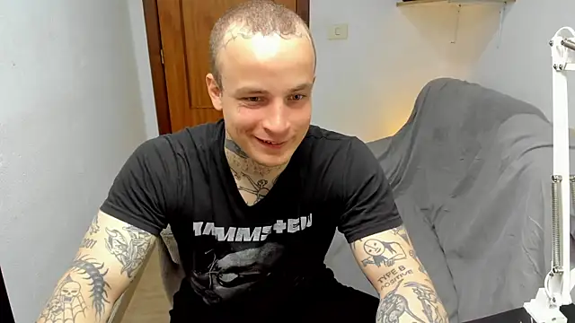 layneinchains online show from April 16, 10:49 am