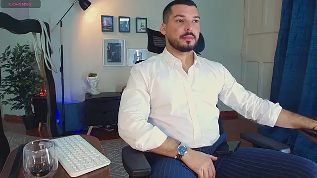 HenryBenso online show from April 16, 3:24 pm