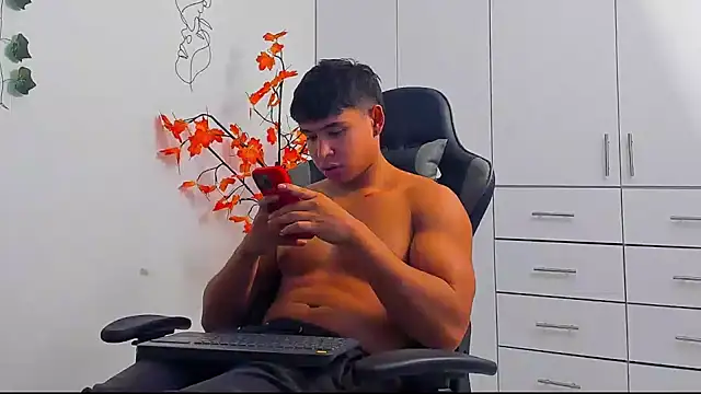 Snapshot of Bray_Kevin chatting on January 15, 11:52 pm Bray Kevin online show from January 15, 11:52 pm