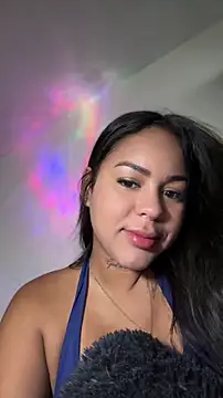 IsabelaVanegas  online show from May 14, 5:31 pm