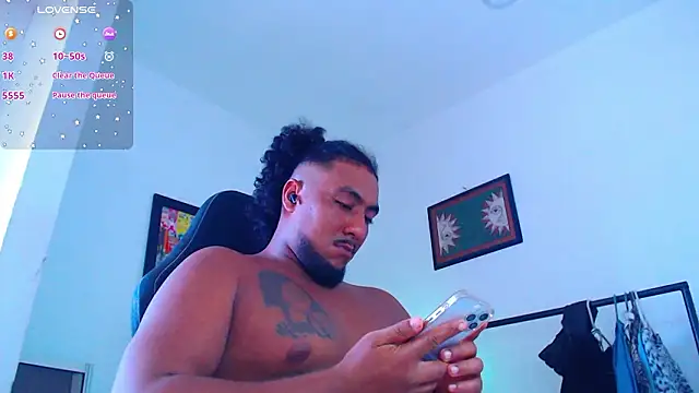 yosoy enzo2020 online show from February 20, 7:25 pm