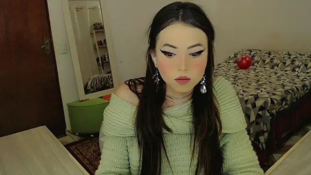 Snapshot of Sophie_Fantasys chatting on June 22, 4:20 am Sophie Fantasys online show from June 22, 4:20 am