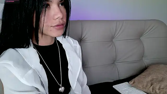 were-Naughty online show from February 7, 4:46 pm