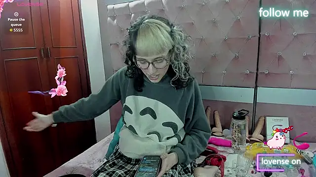 neeko princes online show from January 9, 12:30 pm