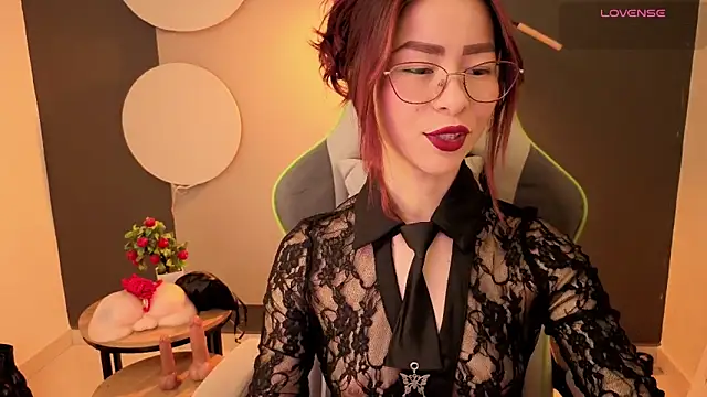 Snapshot of rosse_98_ chatting on February 19, 2:02 pm rosse 98 online show from February 19, 2:02 pm