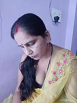 Snapshot of reemacouple007 chatting on June 16, 9:34 am reemacouple007 online show from June 16, 9:34 am