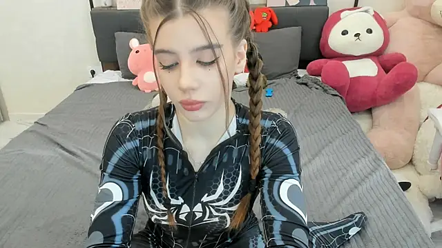 dolly ll online show from March 28, 1:22 pm