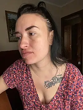 Roxana Bell online show from May 13, 9:50 am
