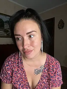 Roxana Bell online show from June 30, 3:24 pm