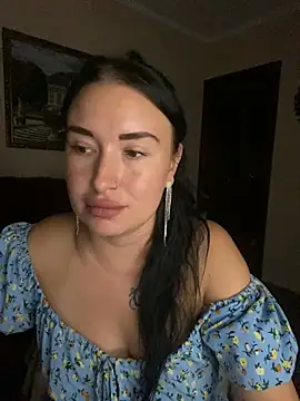 Roxana Bell online show from July 13, 4:54 pm