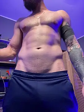 MachineDien online show from April 22, 9:05 pm