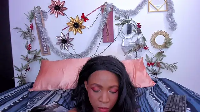 lexy thomsom online show from January 12, 9:30 am