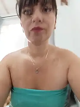 Snapshot of tata_laima__ chatting on June 29, 5:02 pm tata laima online show from June 29, 5:02 pm