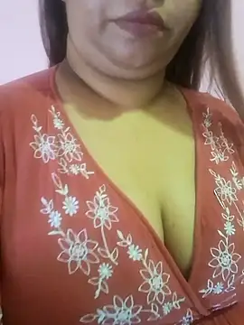 Ravina patil1 online show from May 1, 7:24 am