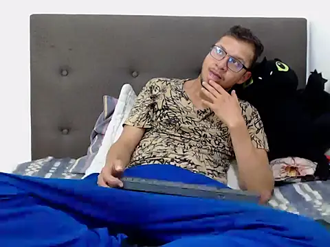 andy loverxx online show from February 23, 12:09 am