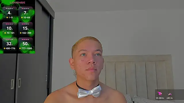 JulianRose 1 online show from October 26, 11:16 am