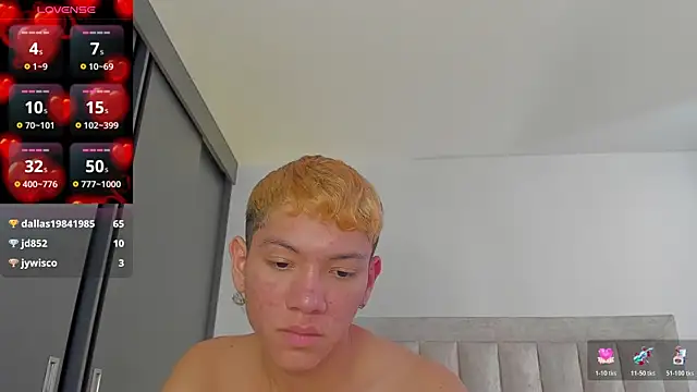 JulianRose 1 online show from November 11, 1:55 pm