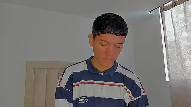 JulianRose 1 online show from March 17, 1:14 pm