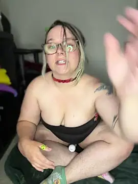 kitten0760 online show from June 21, 3:36 pm