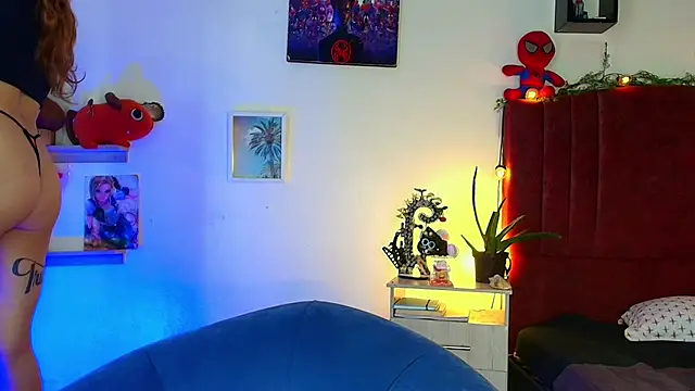 alisson zafiro  online show from March 12, 1:12 am