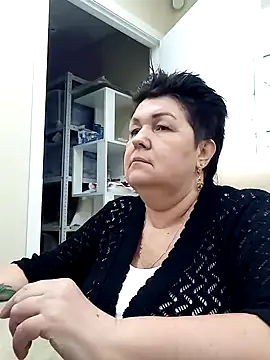 FantasyMichelle online show from December 15, 1:43 pm