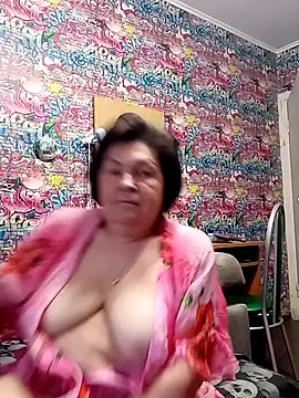 FantasyMichelle online show from April 4, 3:20 pm