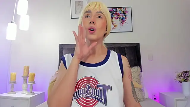 helen mooree online show from January 17, 1:16 pm