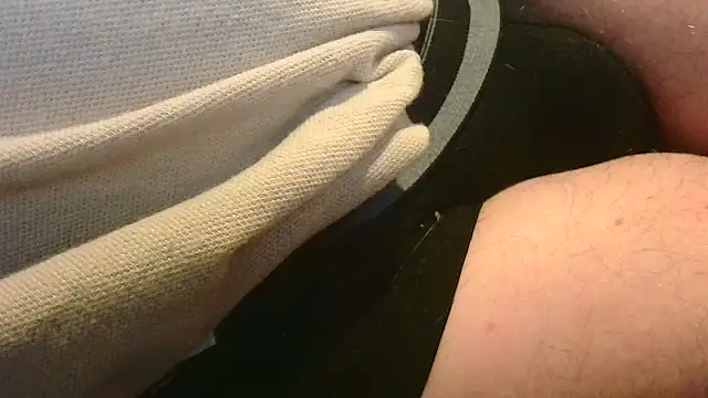 T0Yforeskin online show from July 4, 9:21 pm
