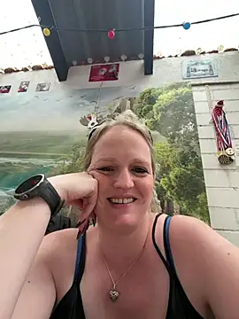 caro kitten online show from July 23, 1:09 pm