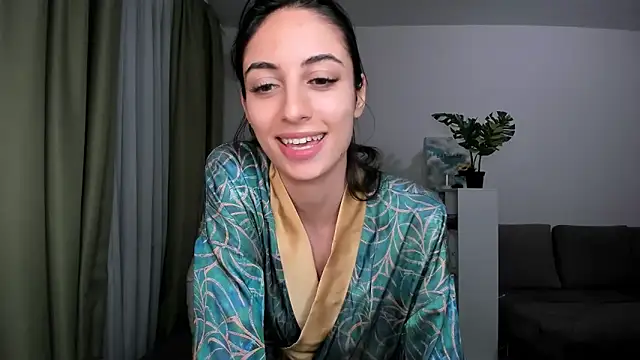 Melanie Angel online show from May 7, 11:32 pm