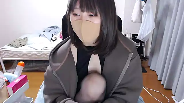 Snapshot of izumi__123 chatting on November 17, 3:18 pm izumi 123 online show from November 17, 3:18 pm